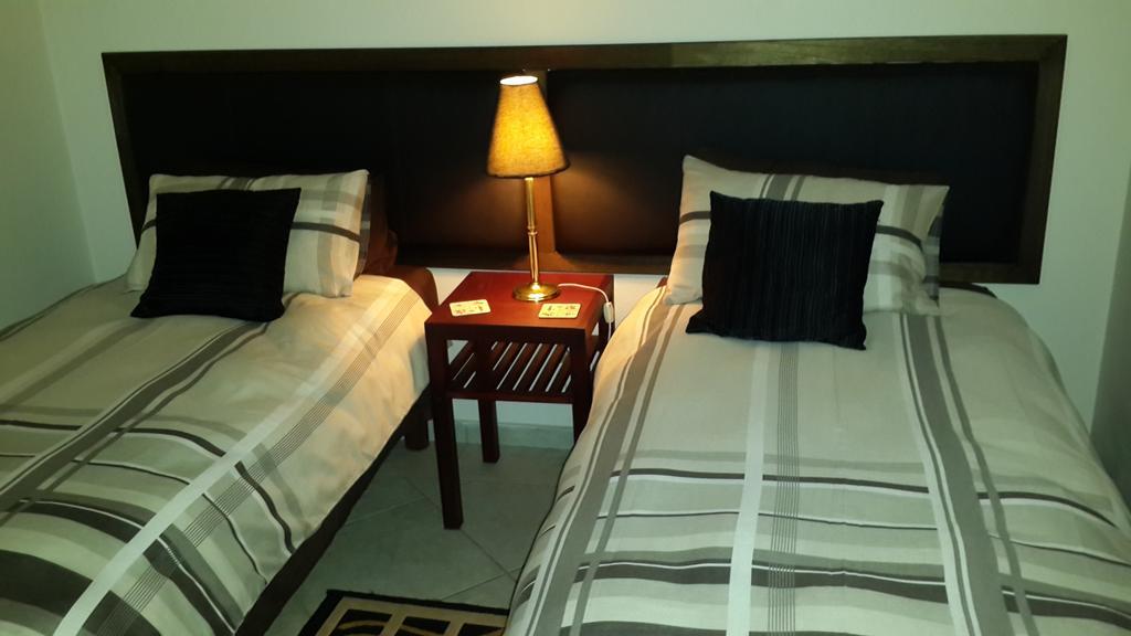 Magaliqua Guest House Noordheuwel Oda fotoğraf