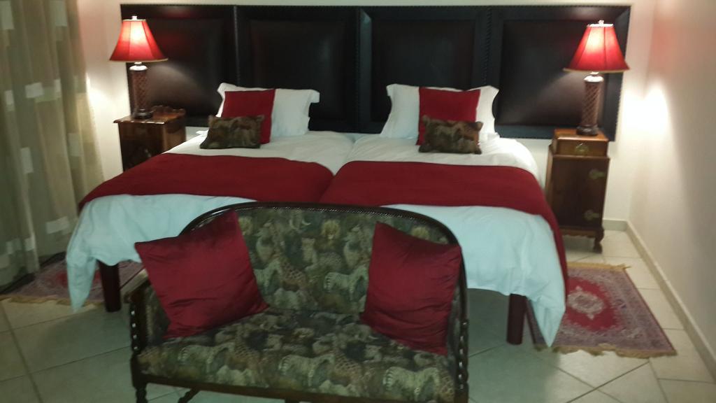 Magaliqua Guest House Noordheuwel Oda fotoğraf