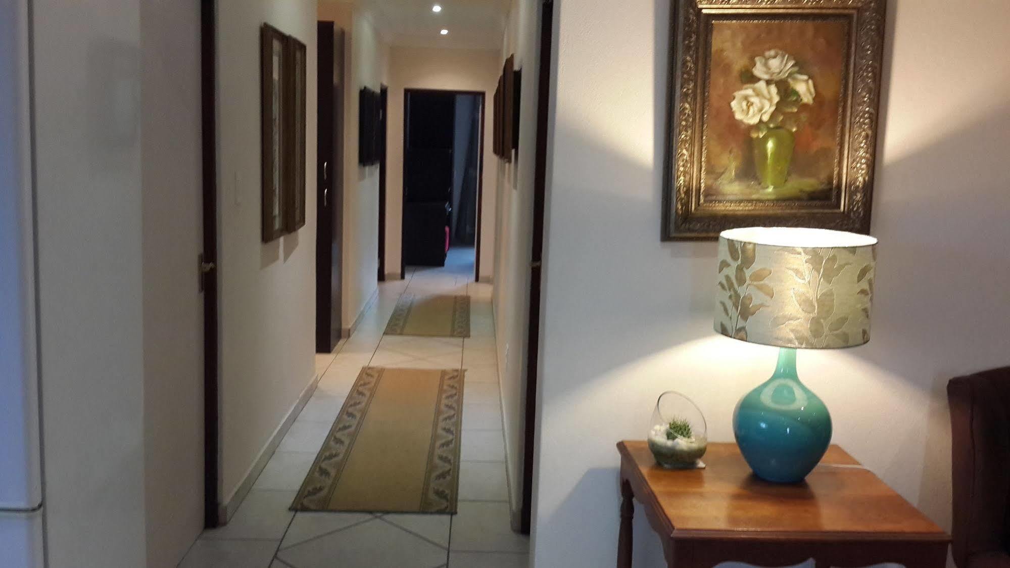 Magaliqua Guest House Noordheuwel Dış mekan fotoğraf