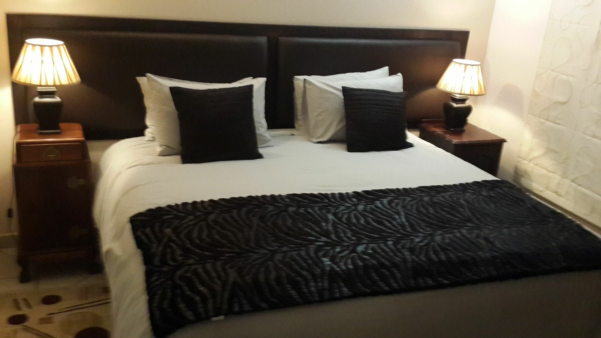 Magaliqua Guest House Noordheuwel Dış mekan fotoğraf